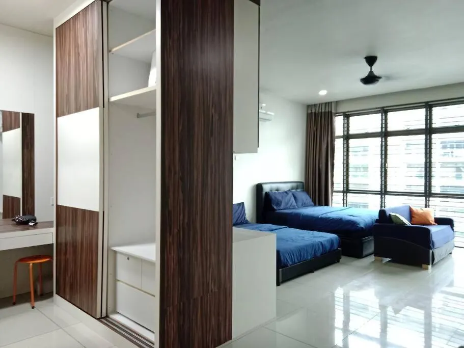 Cozy & Modern Mount Austin Jb Homestay For 2-3 Pax Johor Bahru